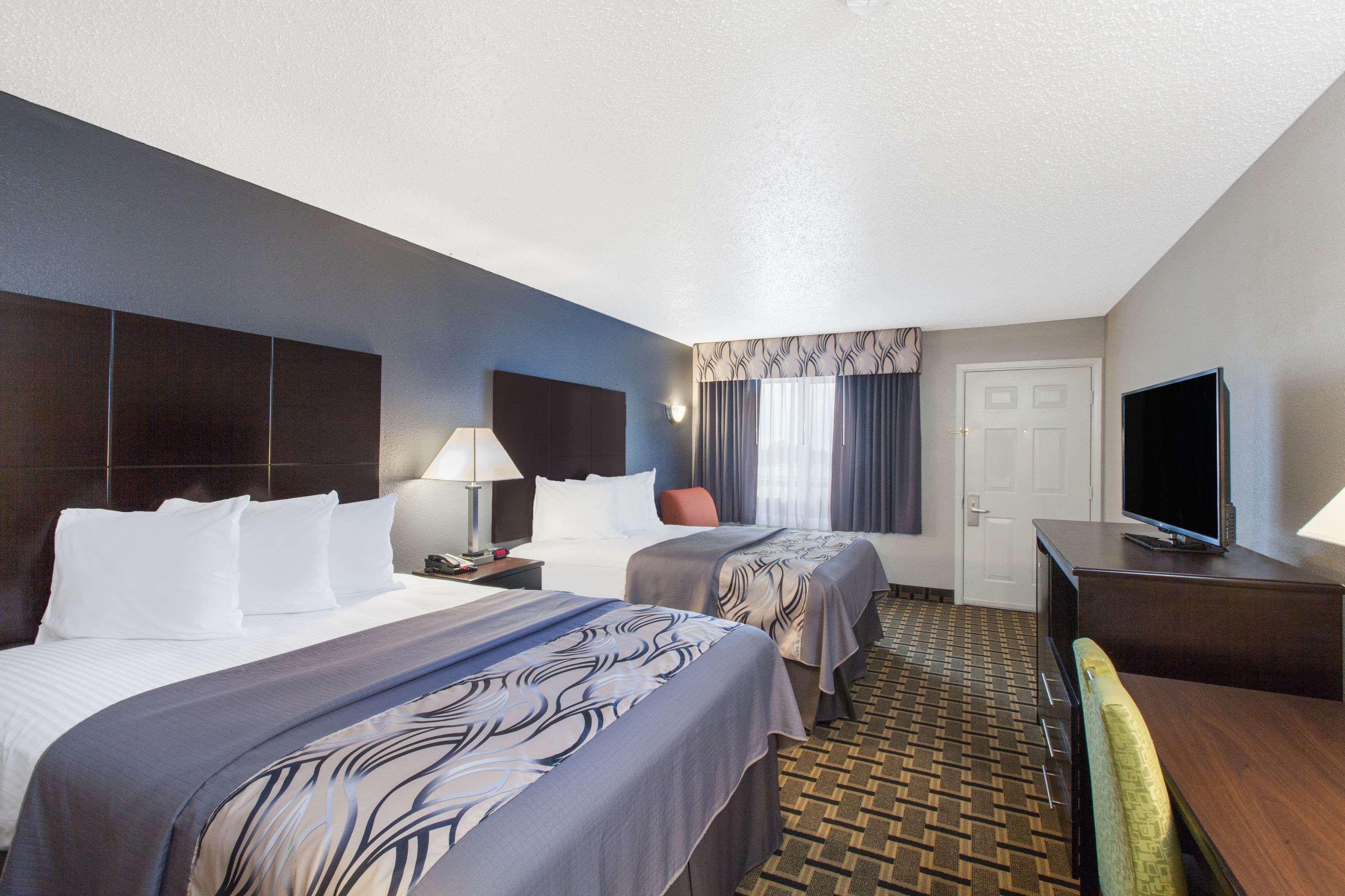 Days Inn By Wyndham Ennis Kültér fotó